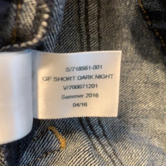 GAP 1969 Dark Girlfriend Cuffed Denim Shorts - Picture 9 of 9